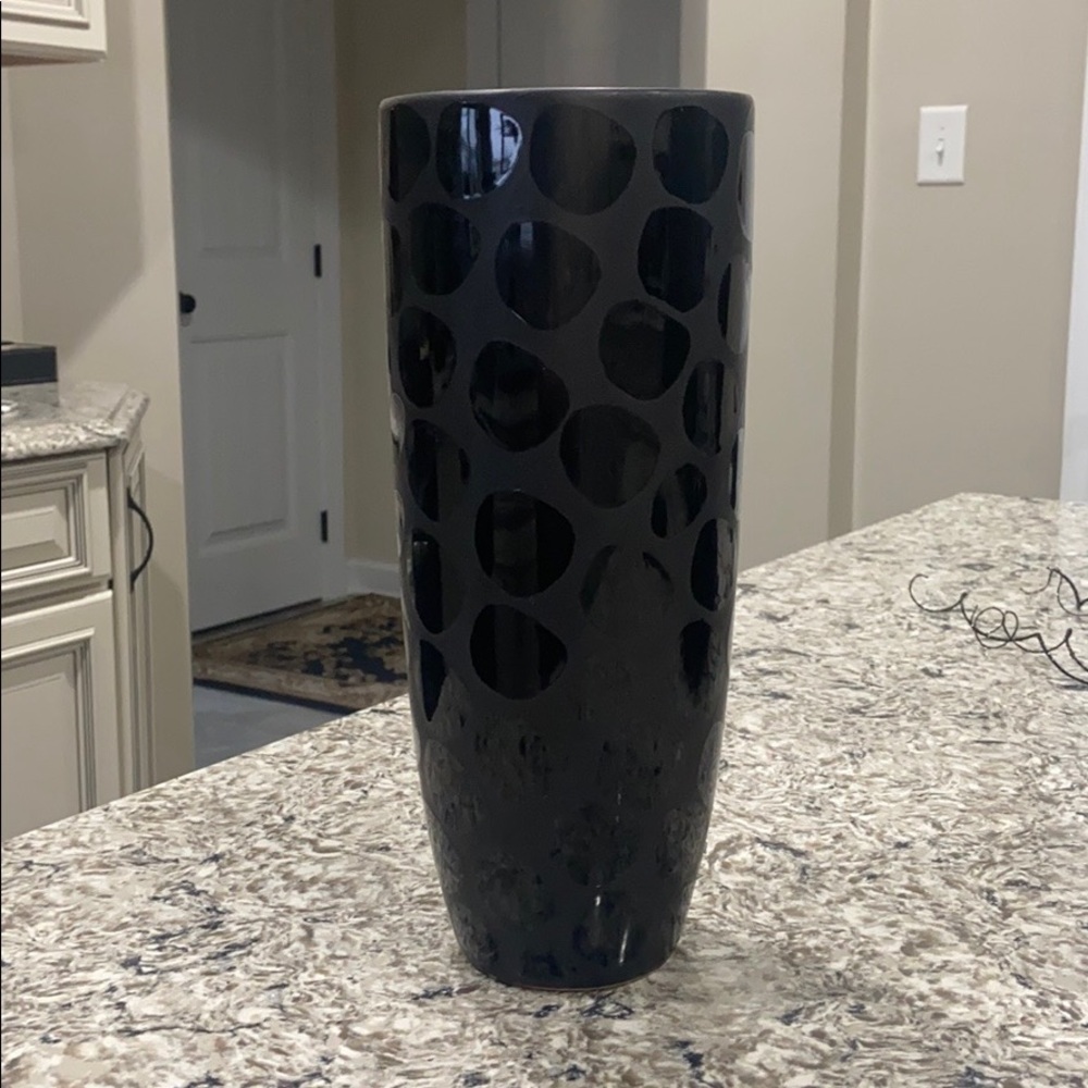 Ashland Home Collection Black Vase